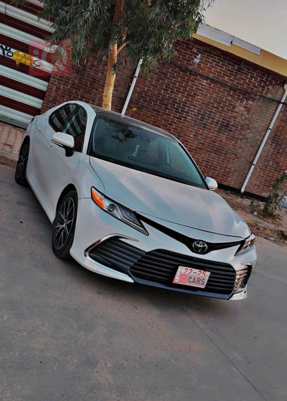 تۆیۆتا کامری